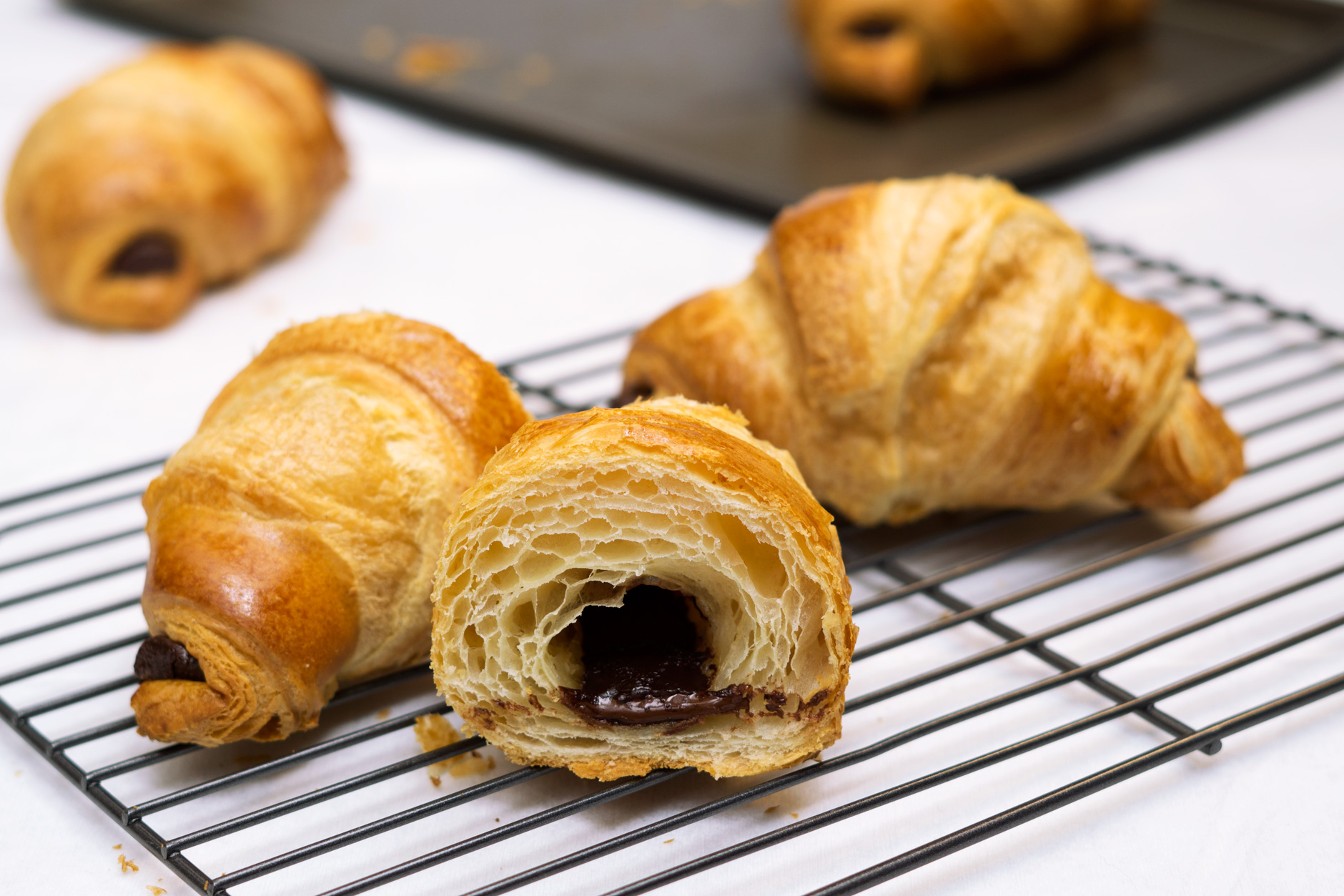 Fotografía de croissant de chocolate